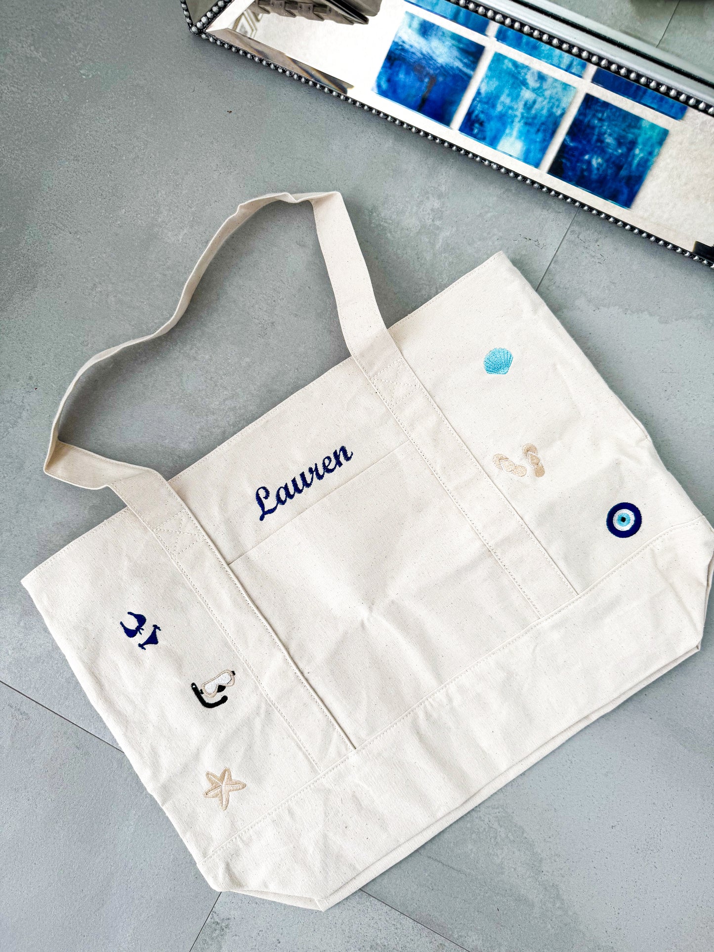 La Isla Tote